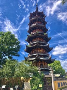 上海市龙华寺详细介绍