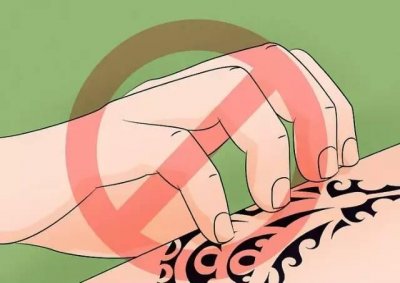 纹身后怎么保养才能更旺盛(纹身后正确的保养方式)