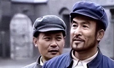 陈赓大将来功德林见黄埔同学,所长说:“我能给你叫来一个连”