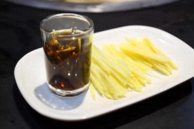 姜丝可乐:冬季暖身又养生的家庭饮品