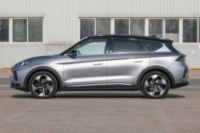 极狐新能源车是哪个公司的股票代码(极狐汽车到底值不值得买)