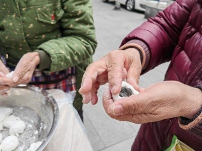 重庆普瑞眼科医院开展元宵节义诊活动