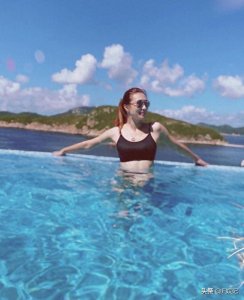 TVB艺人姚嘉妮带子女在街上卖旗筹款 为保护女儿隐私一直遮挡真容