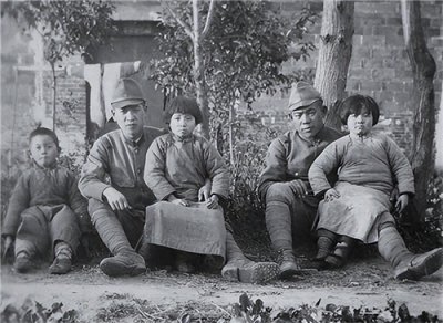 惨无人道的731部队将活人烘干,连孕妇都不放过,却没有等来道歉