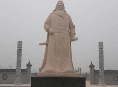 卢杞造访,郭子仪紧急躲避,姬妾心惊胆战。